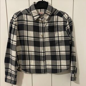 Cat & Jack Girl’s Button Shirt - Black and White Plaid Button. Size Small (6-6x)